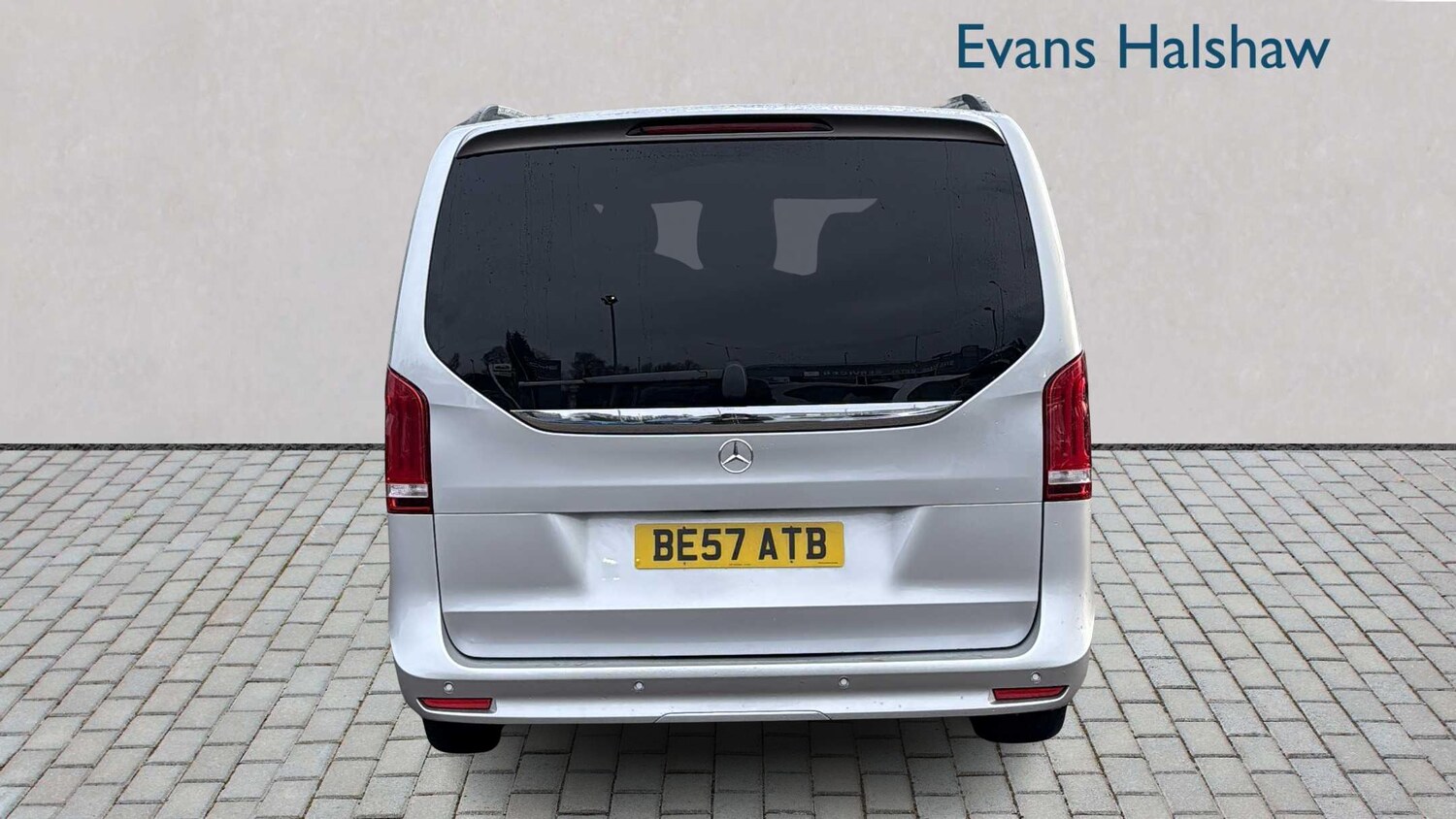 Used Mercedes-Benz V-Class 2023 for sale - 77194483: Photo 6