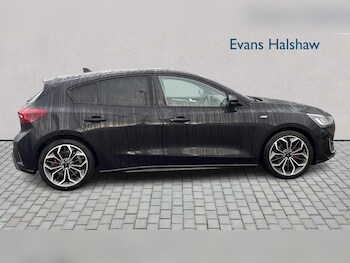 Used Ford Focus 2022 for sale - 77194679: Photo