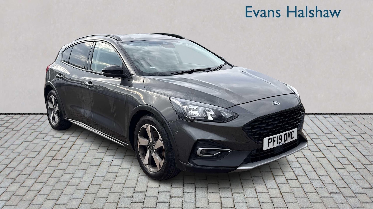 Used Ford Focus 2019 for sale - 76156106: Photo 1