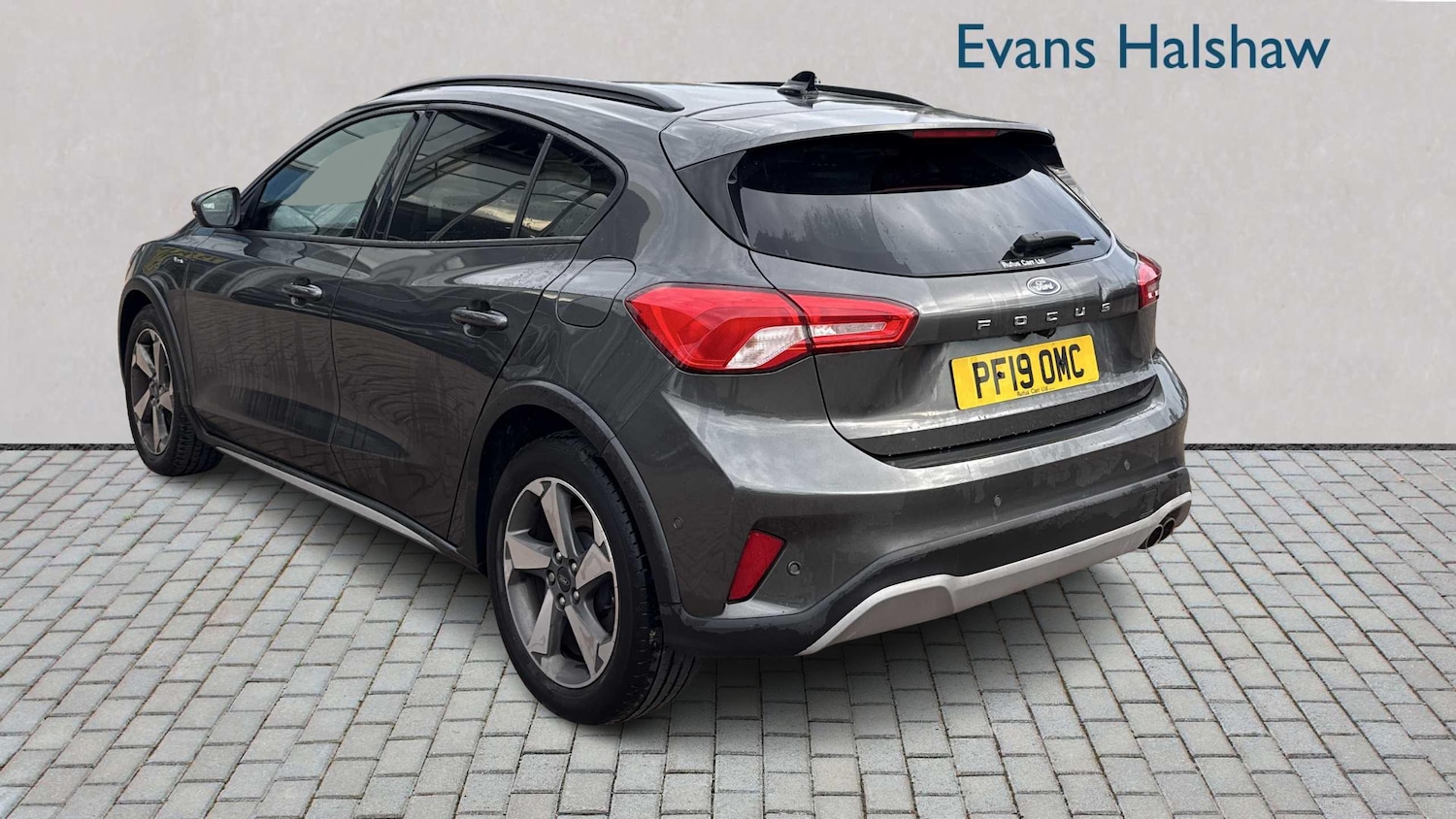 Used Ford Focus 2019 for sale - 76156106: Photo 3