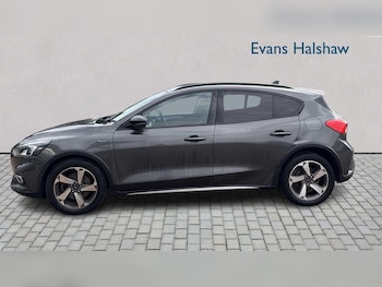 Used Ford Focus 2019 for sale - 76156106: Photo 4