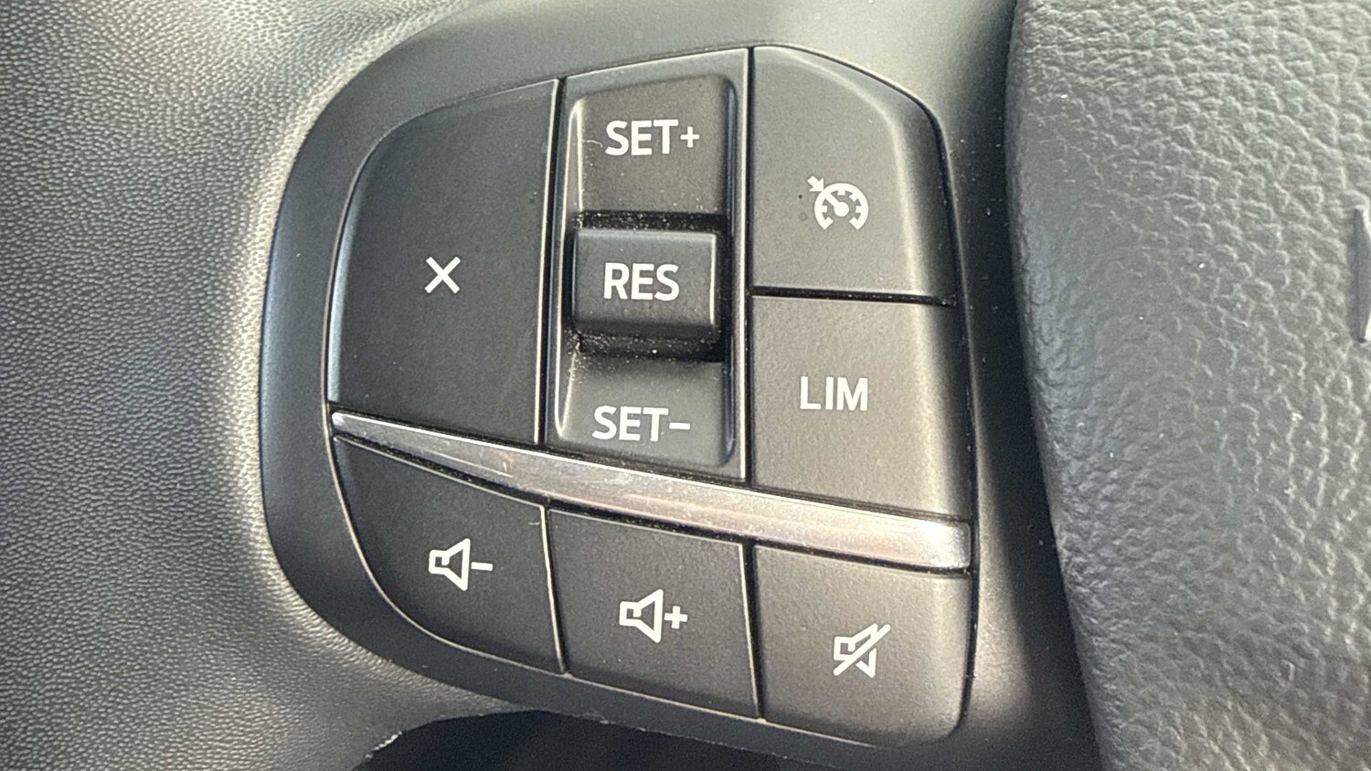 Used Ford Kuga 2022 for sale - 75812876: Photo 23