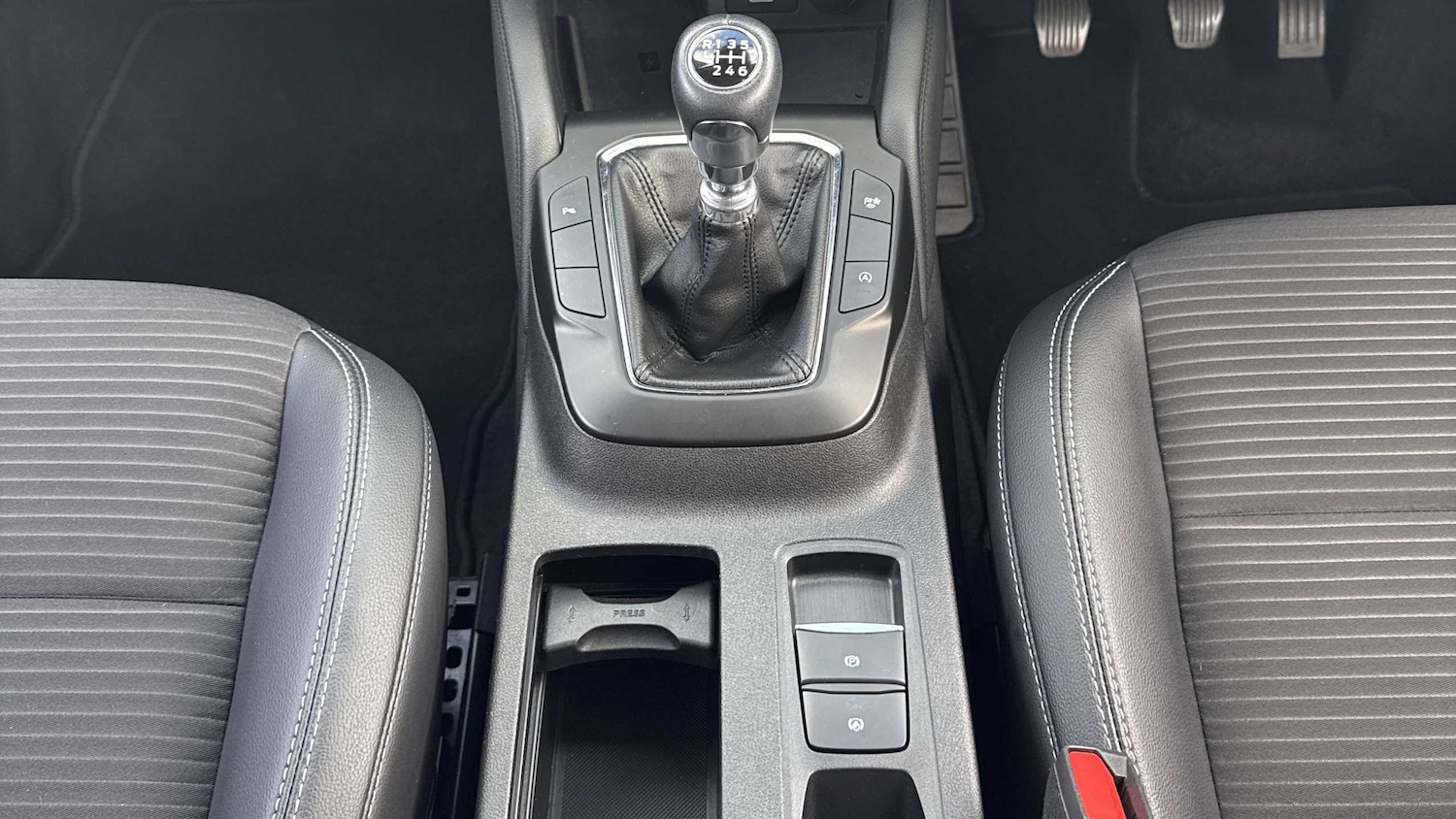 Used Ford Kuga 2022 for sale - 75812876: Photo 30