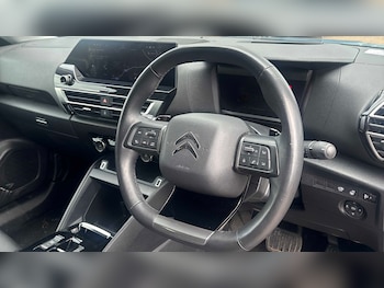 Used Citroen C4 2023 for sale - 78825397: Photo