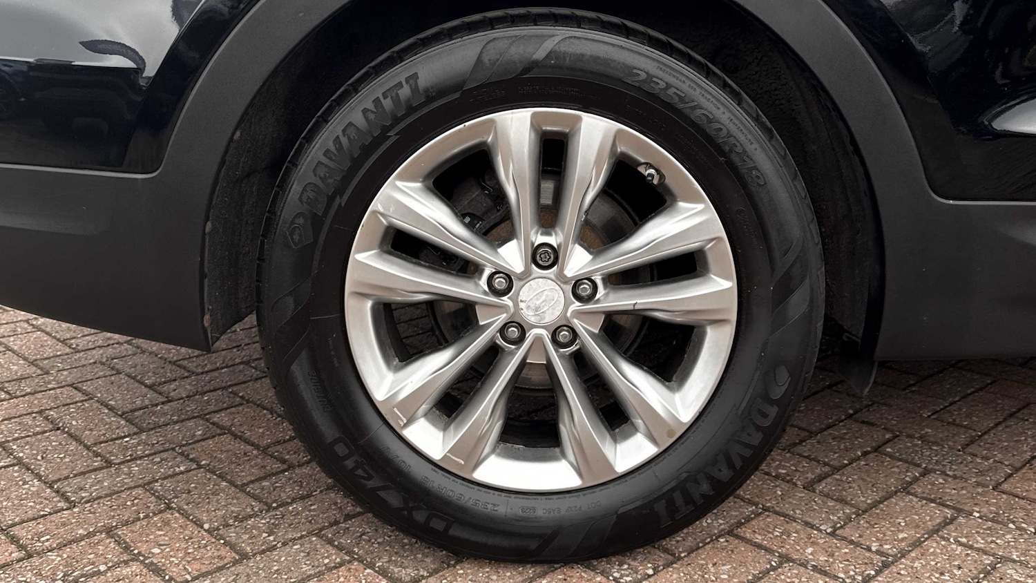 Used Hyundai Santa Fe 2017 for sale - 76045186: Photo 31