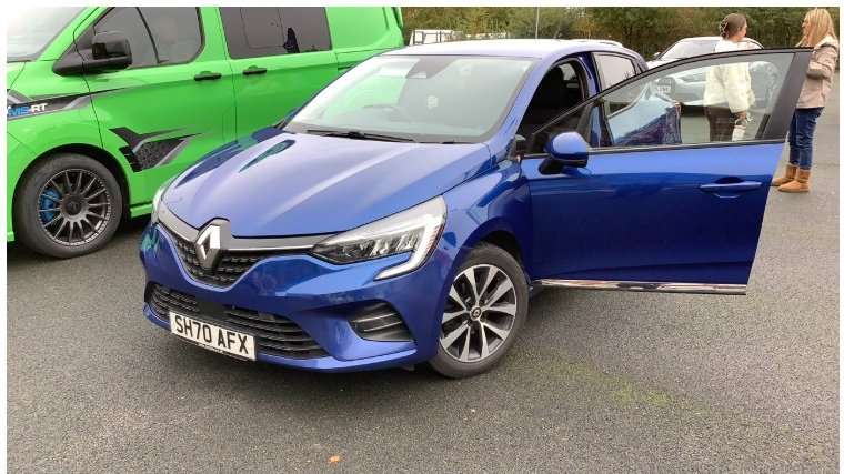 Used Renault Clio 2020 for sale - 76475999: Photo 2