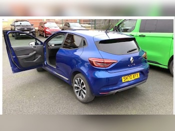 Used Renault Clio 2020 for sale - 76475999: Photo
