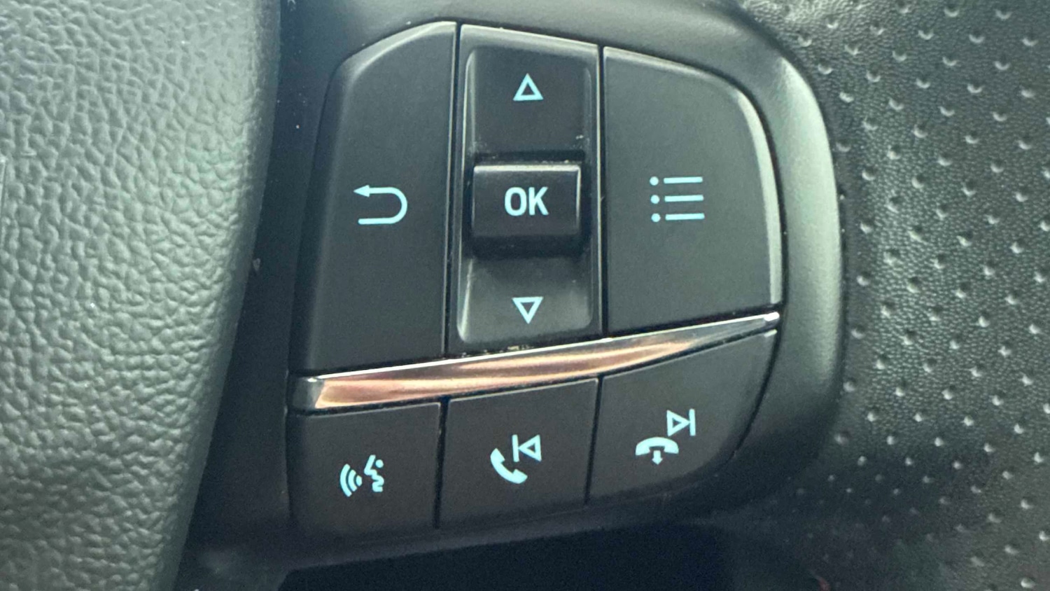 Used Ford Focus 2022 for sale - 77244990: Photo 16