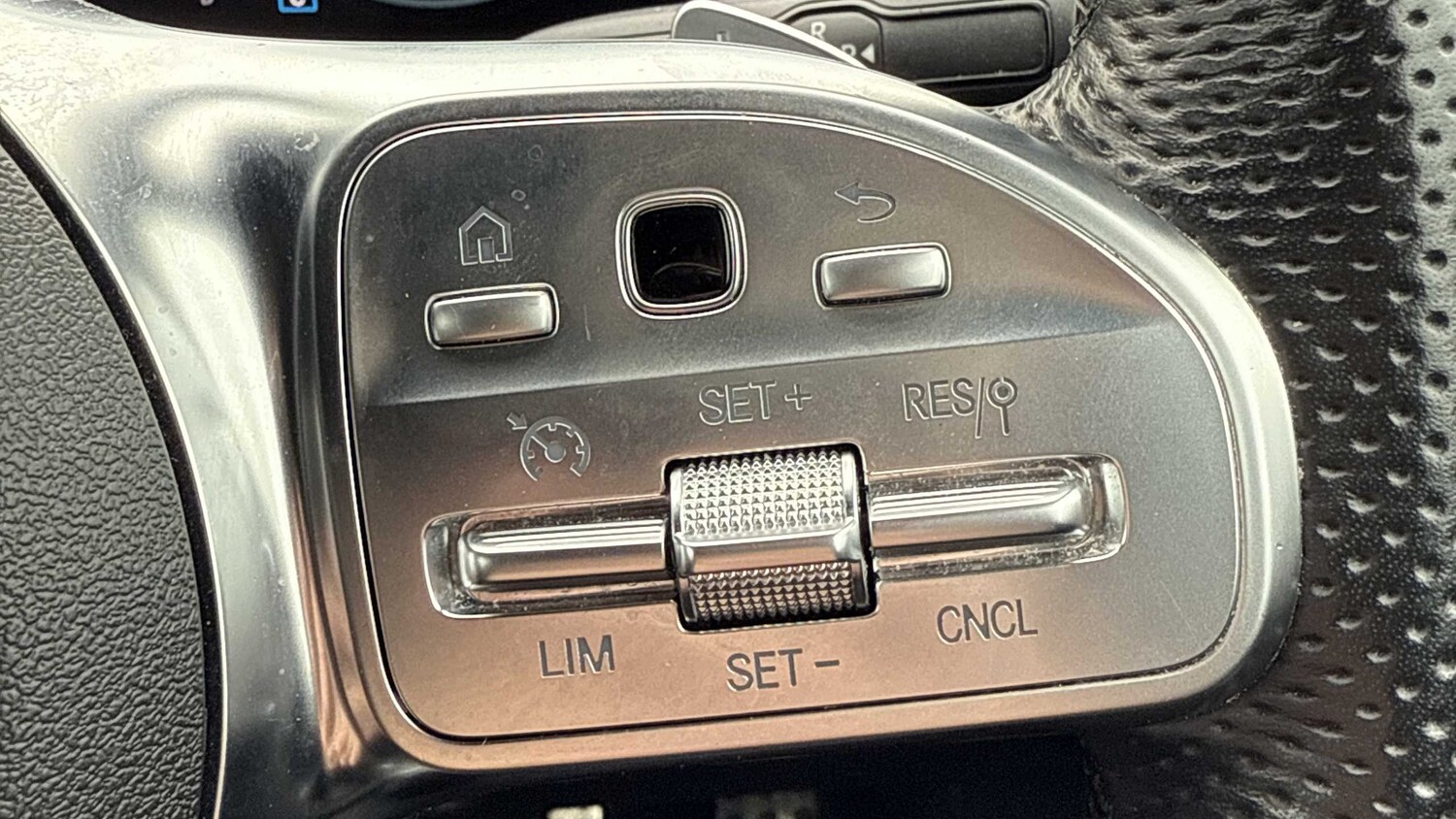 Used Mercedes-Benz CLA 2022 for sale - 75903097: Photo 25