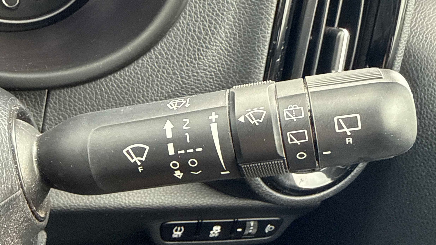 Used Kia Picanto 2022 for sale - 76298449: Photo 24