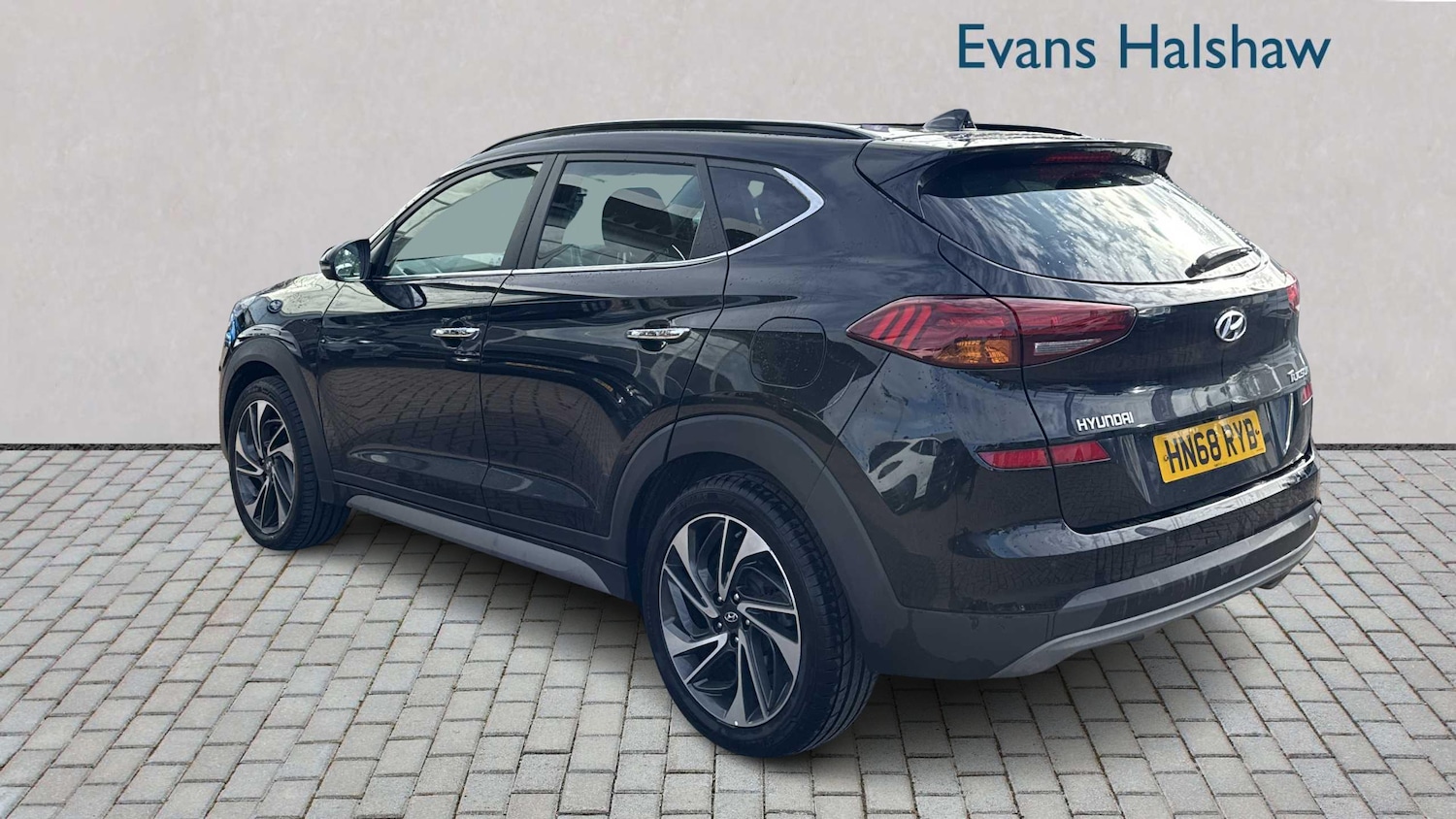 Used Hyundai TUCSON 2018 for sale - 76362550: Photo 3