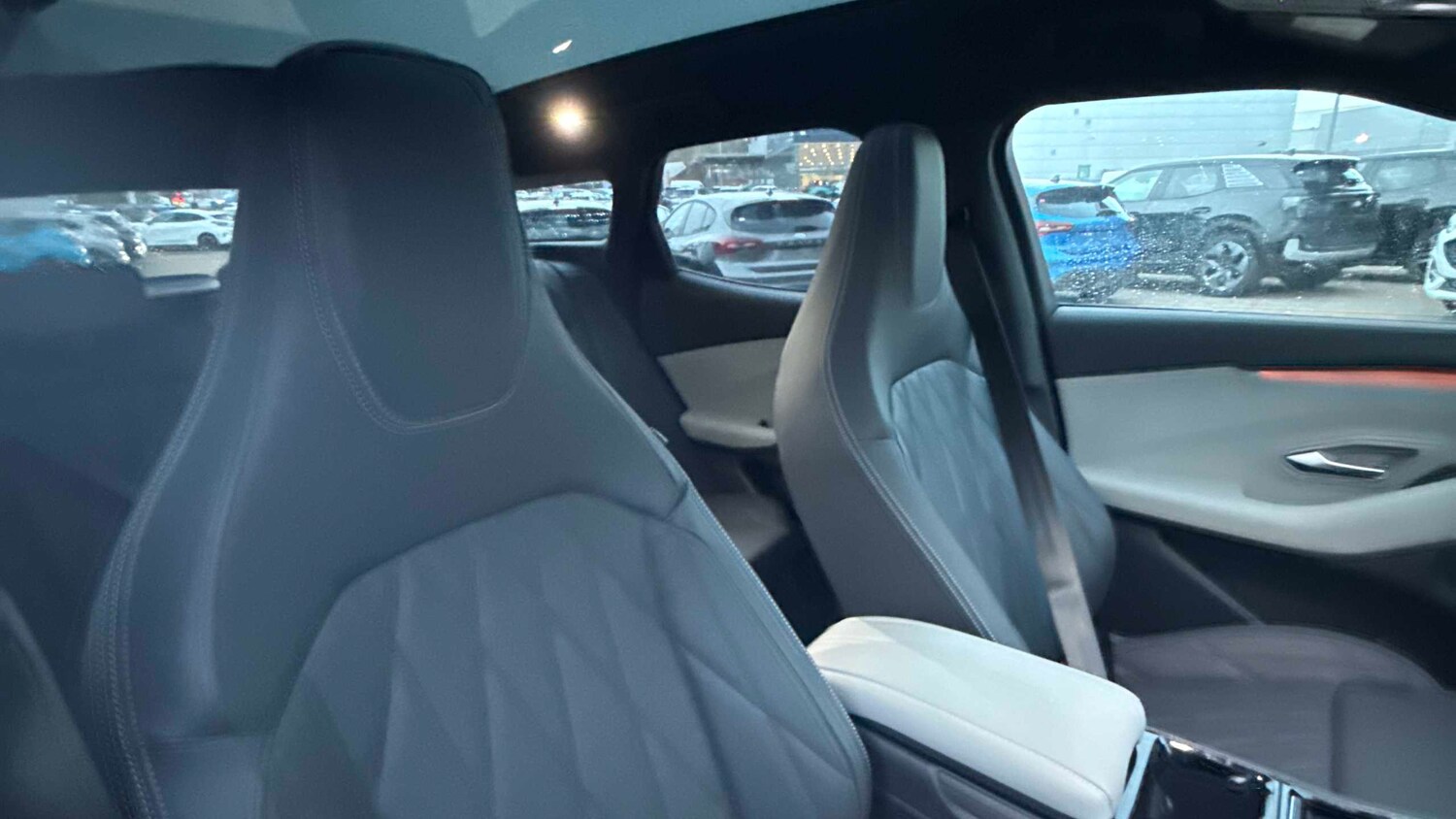 Used Ford Explorer 2025 for sale - 77194693: Photo 10