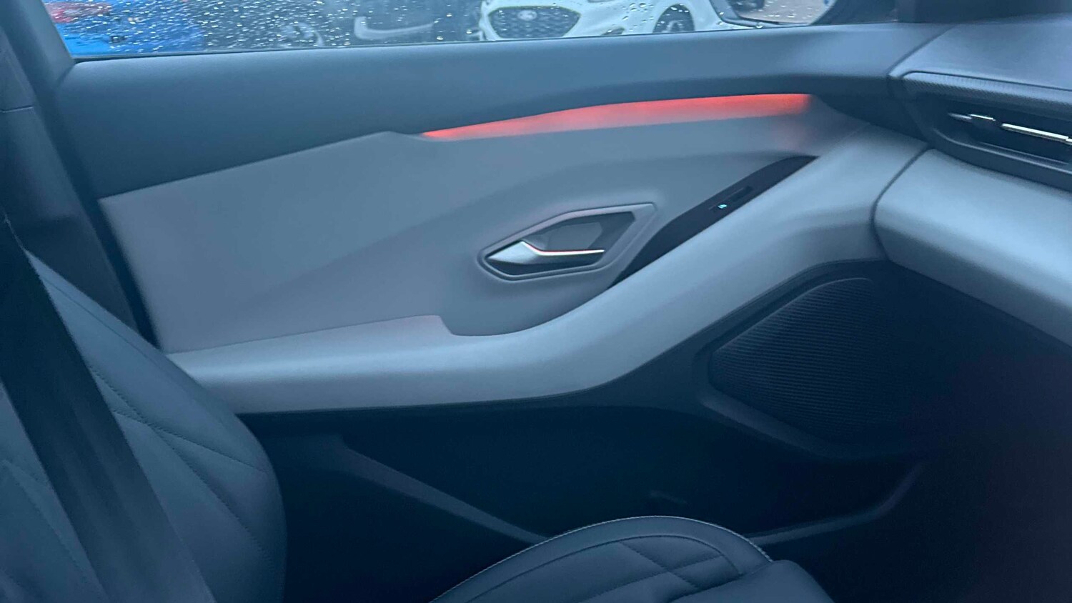 Used Ford Explorer 2025 for sale - 77194693: Photo 12