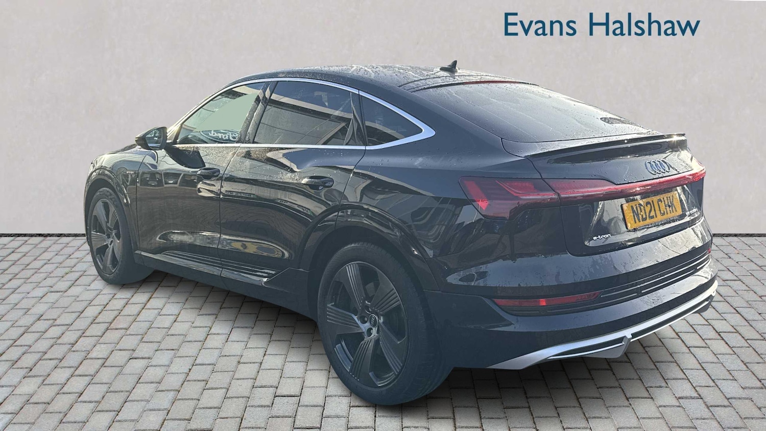 Used Audi e-tron 2021 for sale - 77194662: Photo 3