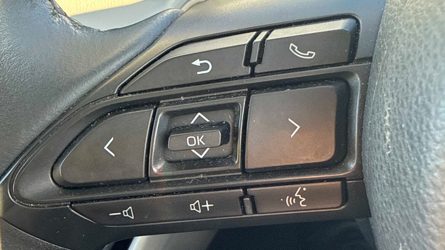 Used Toyota Yaris 2022 for sale - 77194427: Photo 24