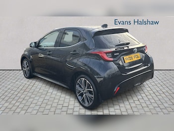 Used Toyota Yaris 2022 for sale - 77194427: Photo