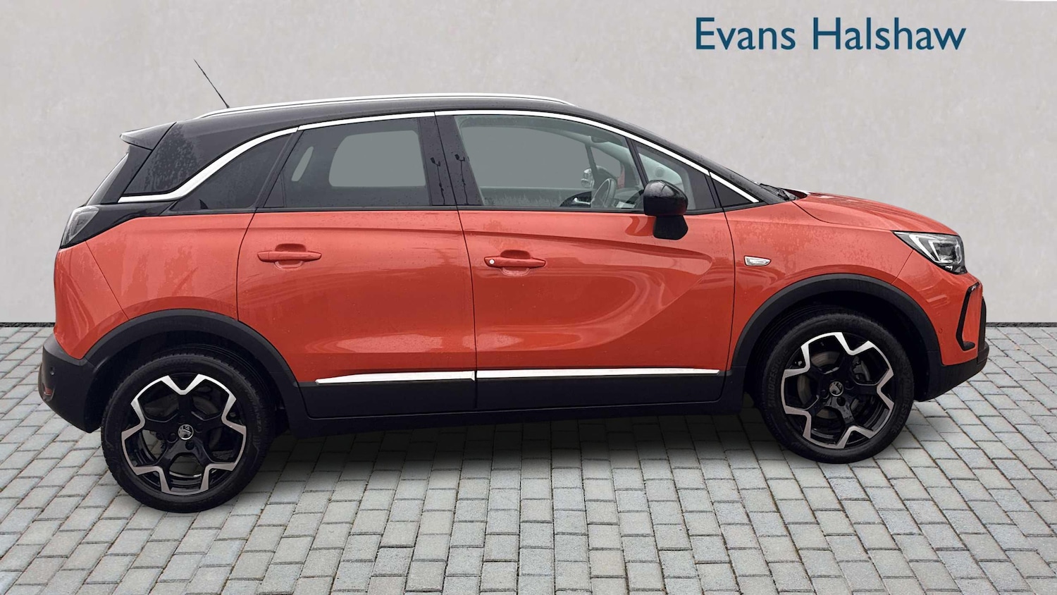 Used Vauxhall Crossland 2022 for sale - 77194535: Photo 2