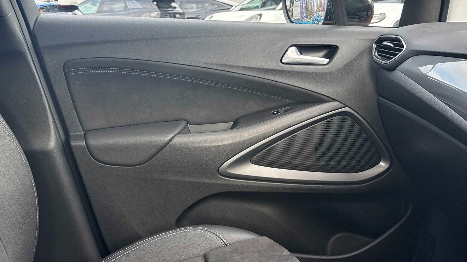 Used Vauxhall Crossland 2022 for sale - 77194535: Photo 9