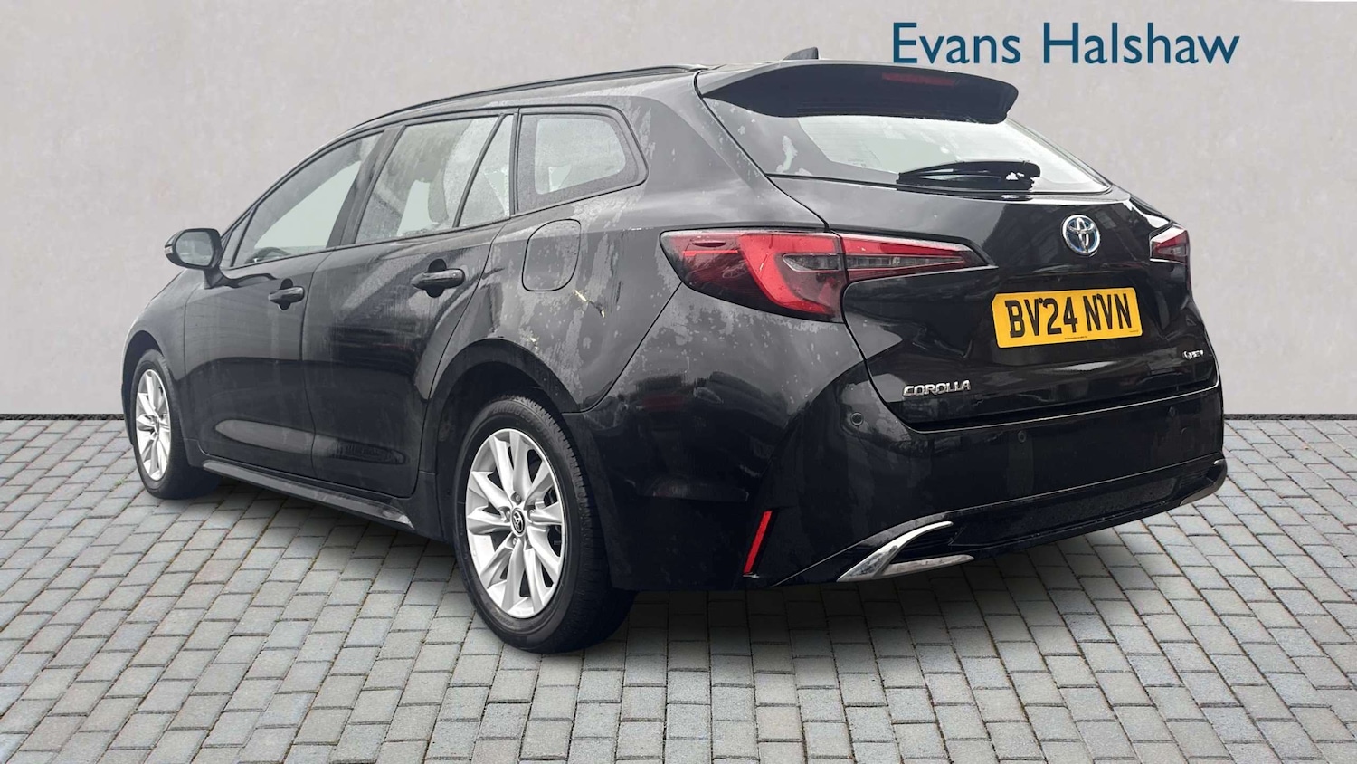 Used Toyota Corolla 2024 for sale - 77698817: Photo 2