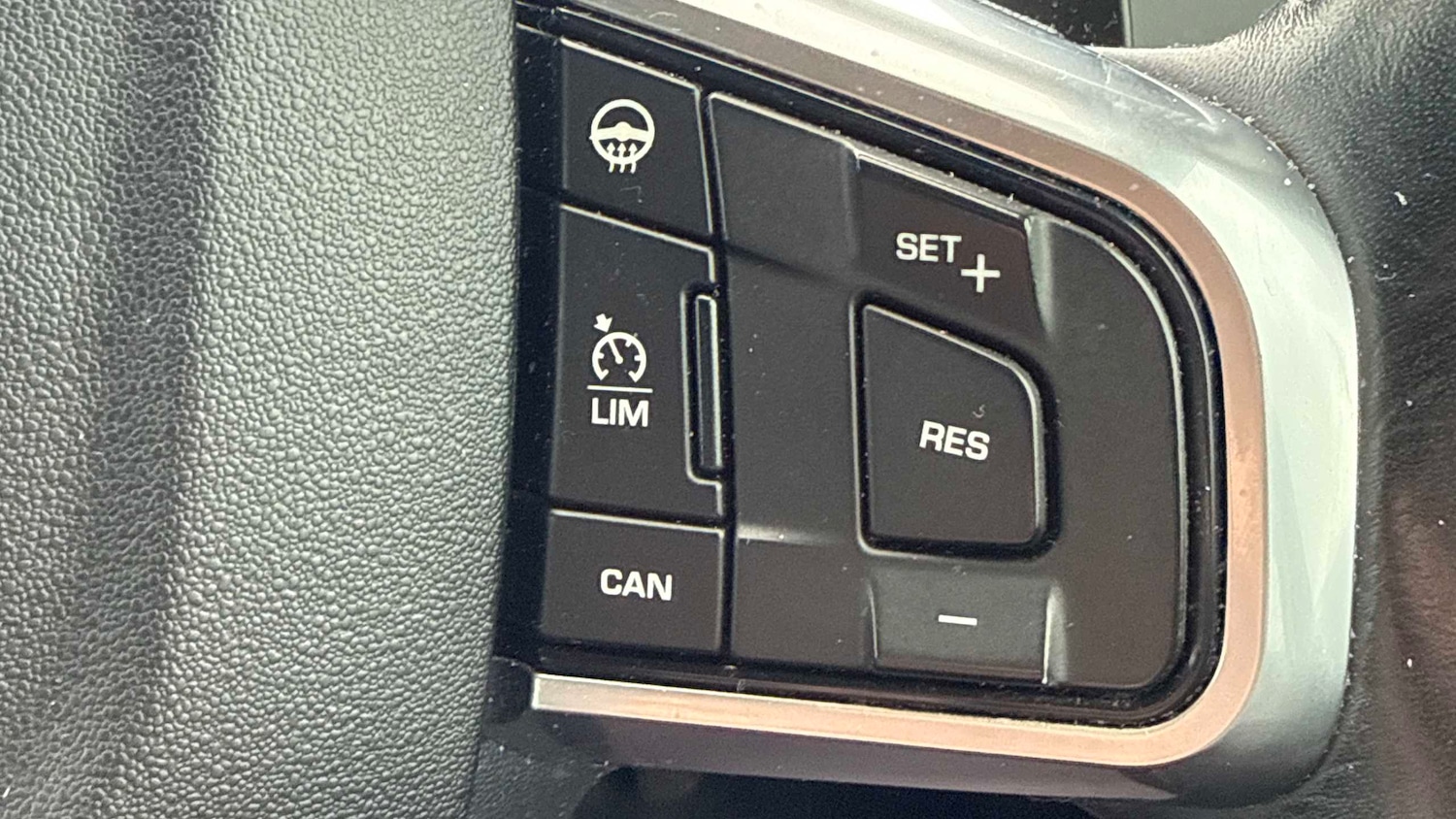 Used Land Rover Discovery Sport 2016 for sale - 78216404: Photo 14