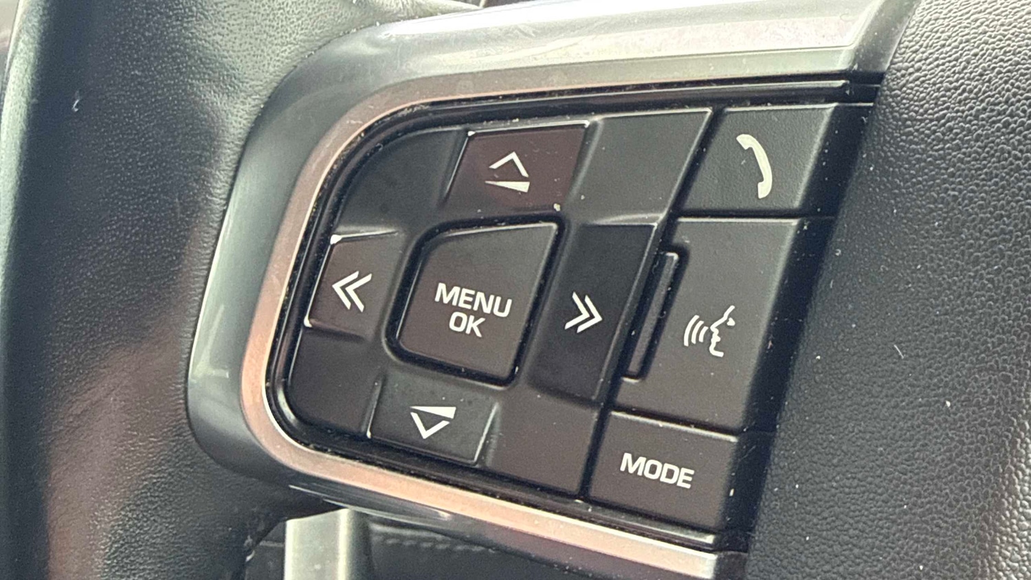 Used Land Rover Discovery Sport 2016 for sale - 78216404: Photo 15