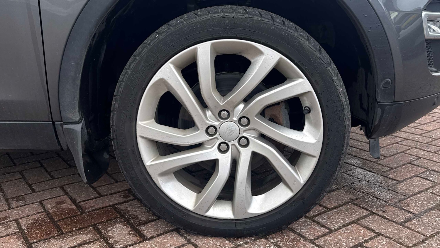 Used Land Rover Discovery Sport 2016 for sale - 78216404: Photo 18