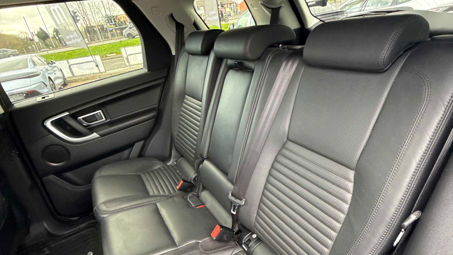 Used Land Rover Discovery Sport 2016 for sale - 78216404: Photo 9