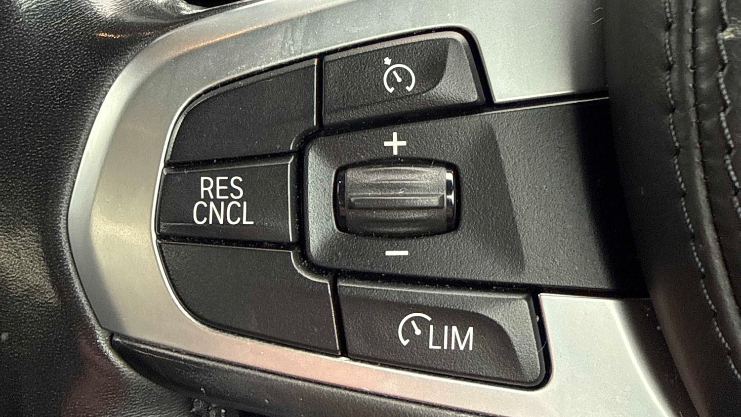 Used BMW 5 Series 2017 for sale - 77615580: Photo 13