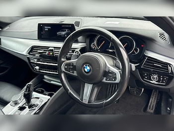 Used BMW 5 Series 2017 for sale - 77615580: Photo