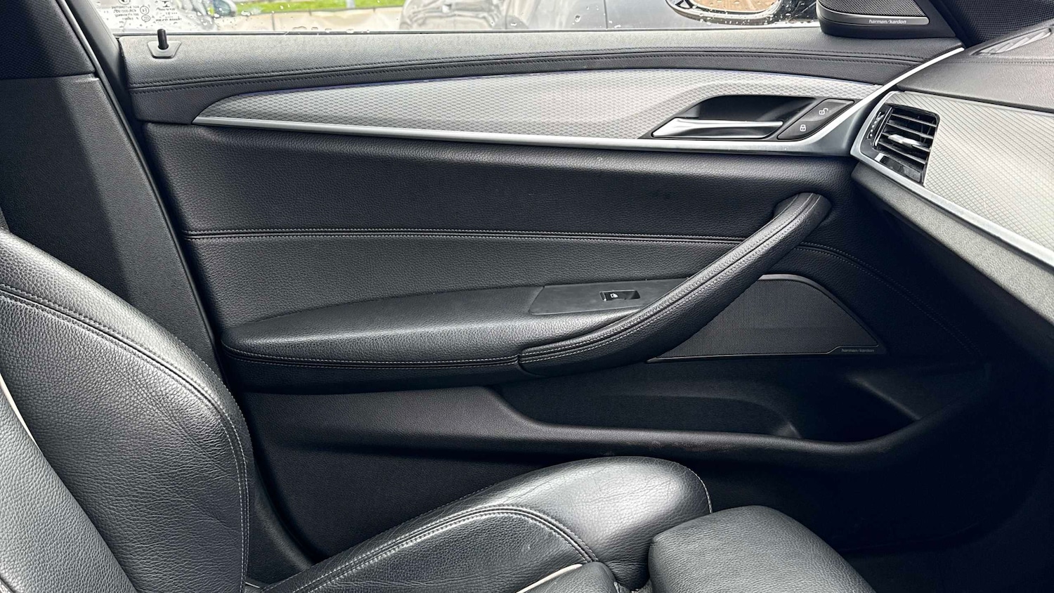 Used BMW 5 Series 2017 for sale - 77615580: Photo 8