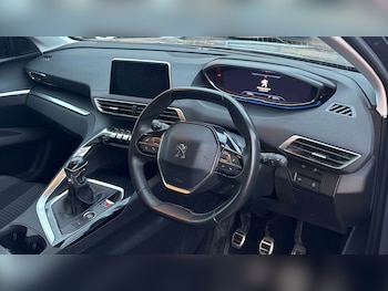 Used Peugeot 5008 2022 for sale - 76916148: Photo