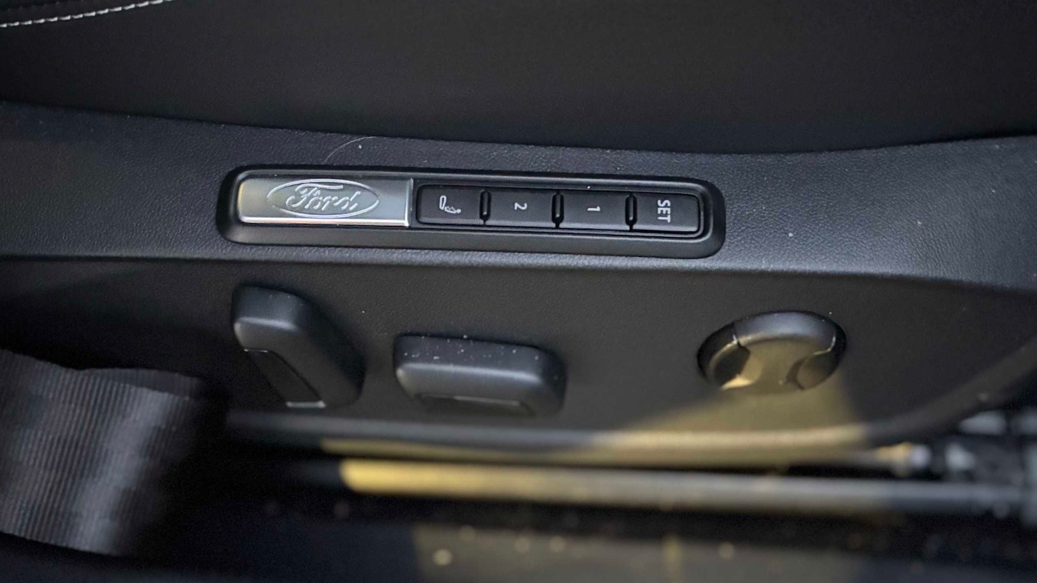 Used Ford Explorer for sale - 76732323: Photo 10