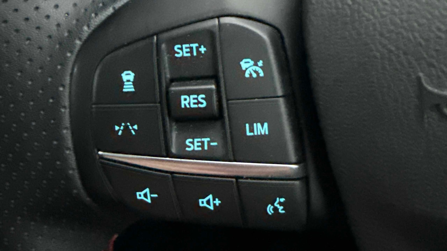 Used Ford Kuga 2024 for sale - 77011123: Photo 18