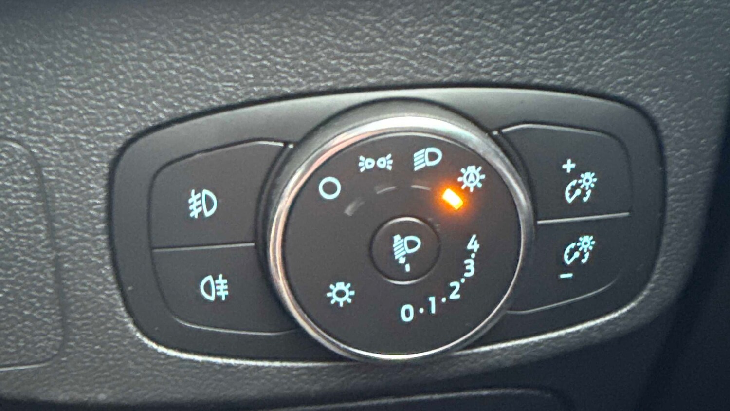 Used Ford Focus 2019 for sale - 77698984: Photo 18