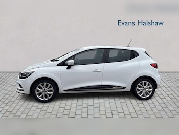 Used Renault Clio 2017 for sale - 76262496: Photo