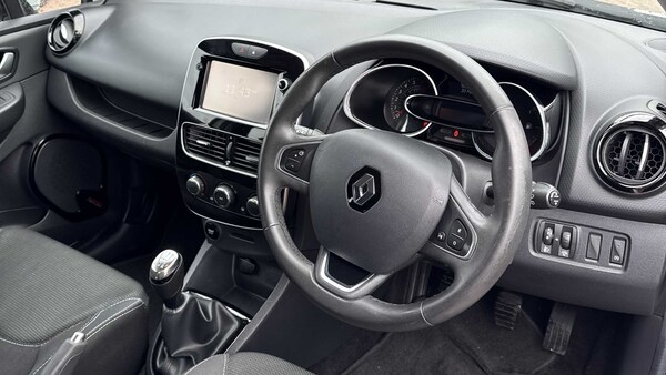 Used Renault Clio 2017 for sale - 76262496: Photo 6
