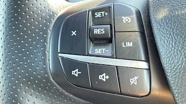 Used Ford Kuga 2022 for sale - 76016083: Photo 21