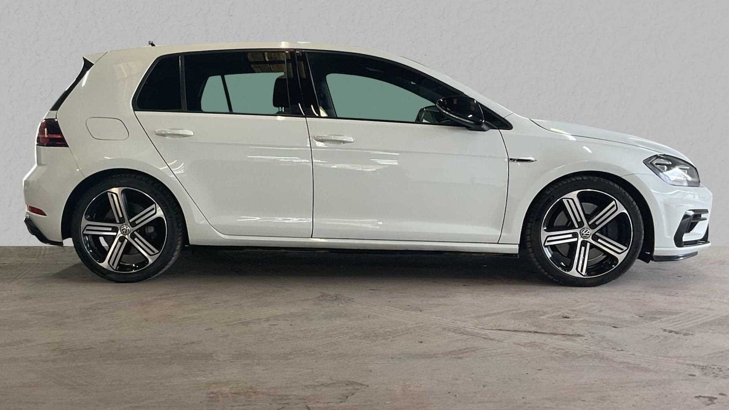Used Volkswagen Golf 2018 for sale - 76329280: Photo 3