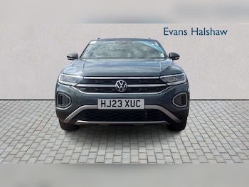 Used Volkswagen T-Roc 2023 for sale - 79511608: Photo