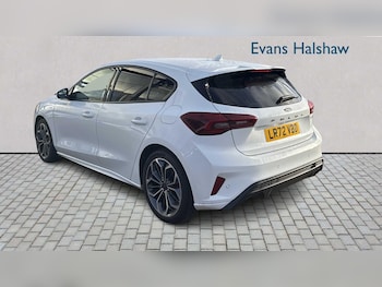 Used Ford Focus 2022 for sale - 76916097: Photo