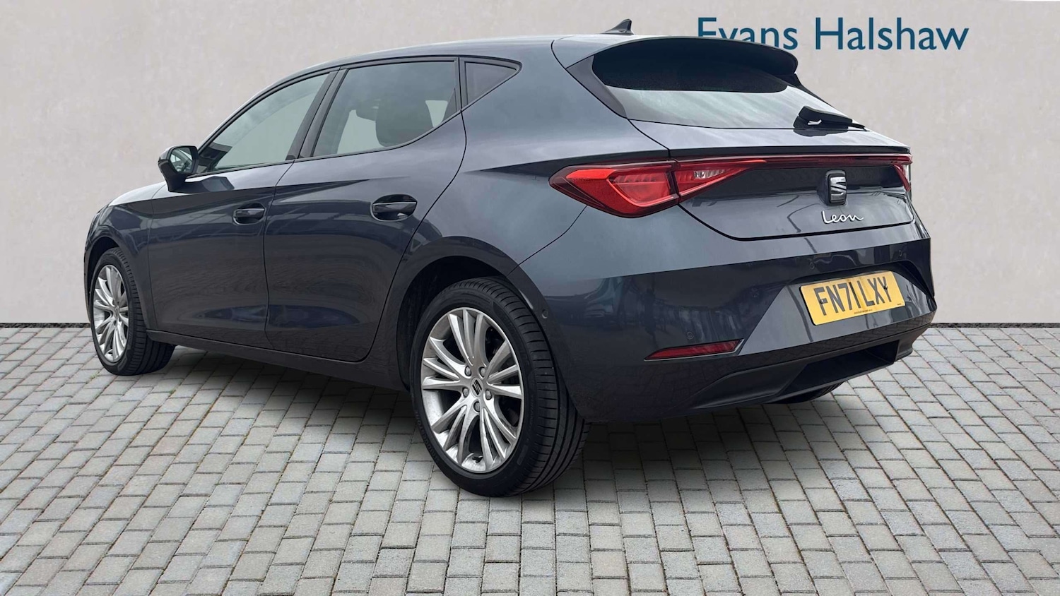 Used SEAT Leon 2021 for sale - 77996256: Photo 2