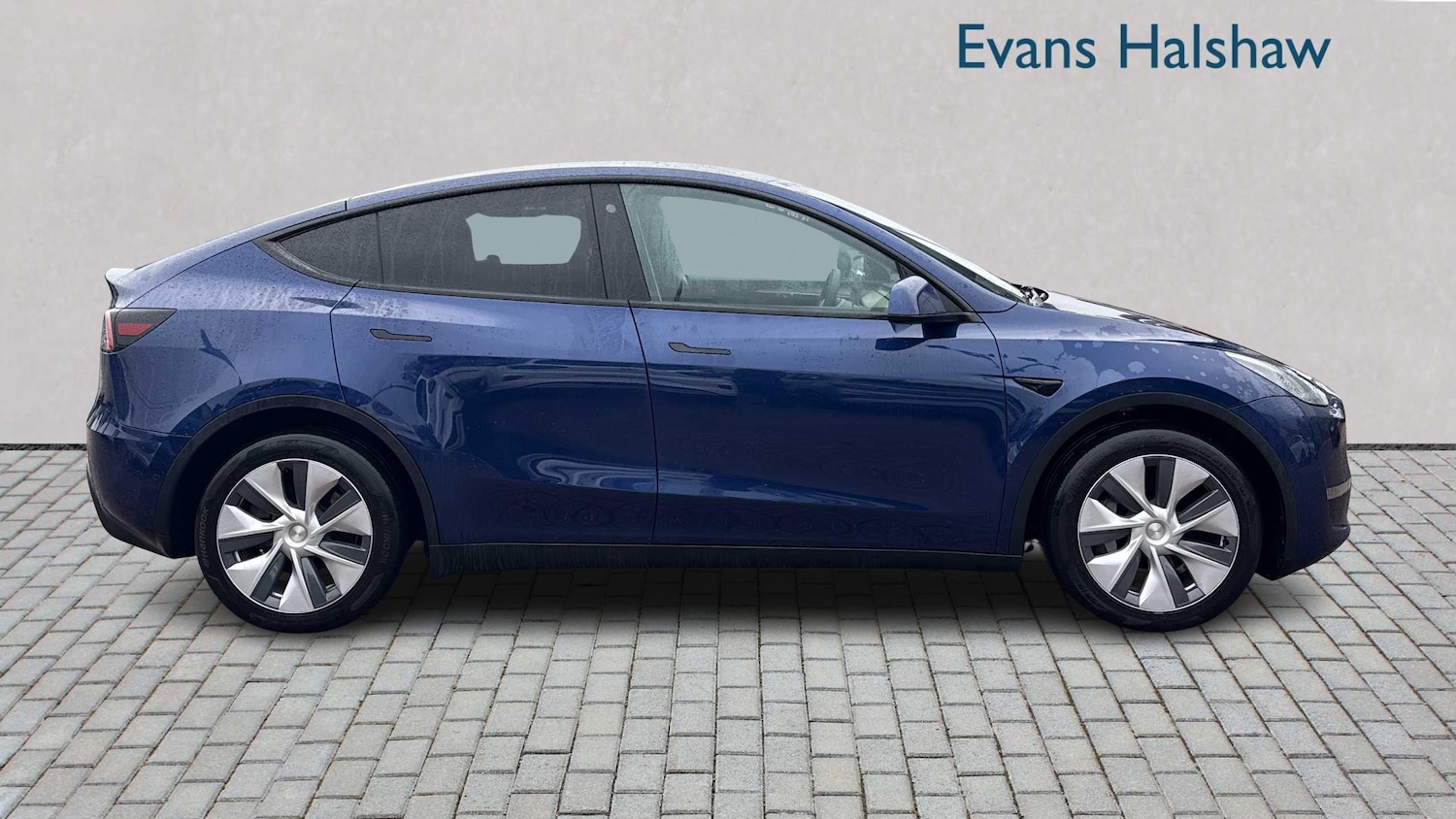 Used Tesla Model Y 2022 for sale - 76339544: Photo 2
