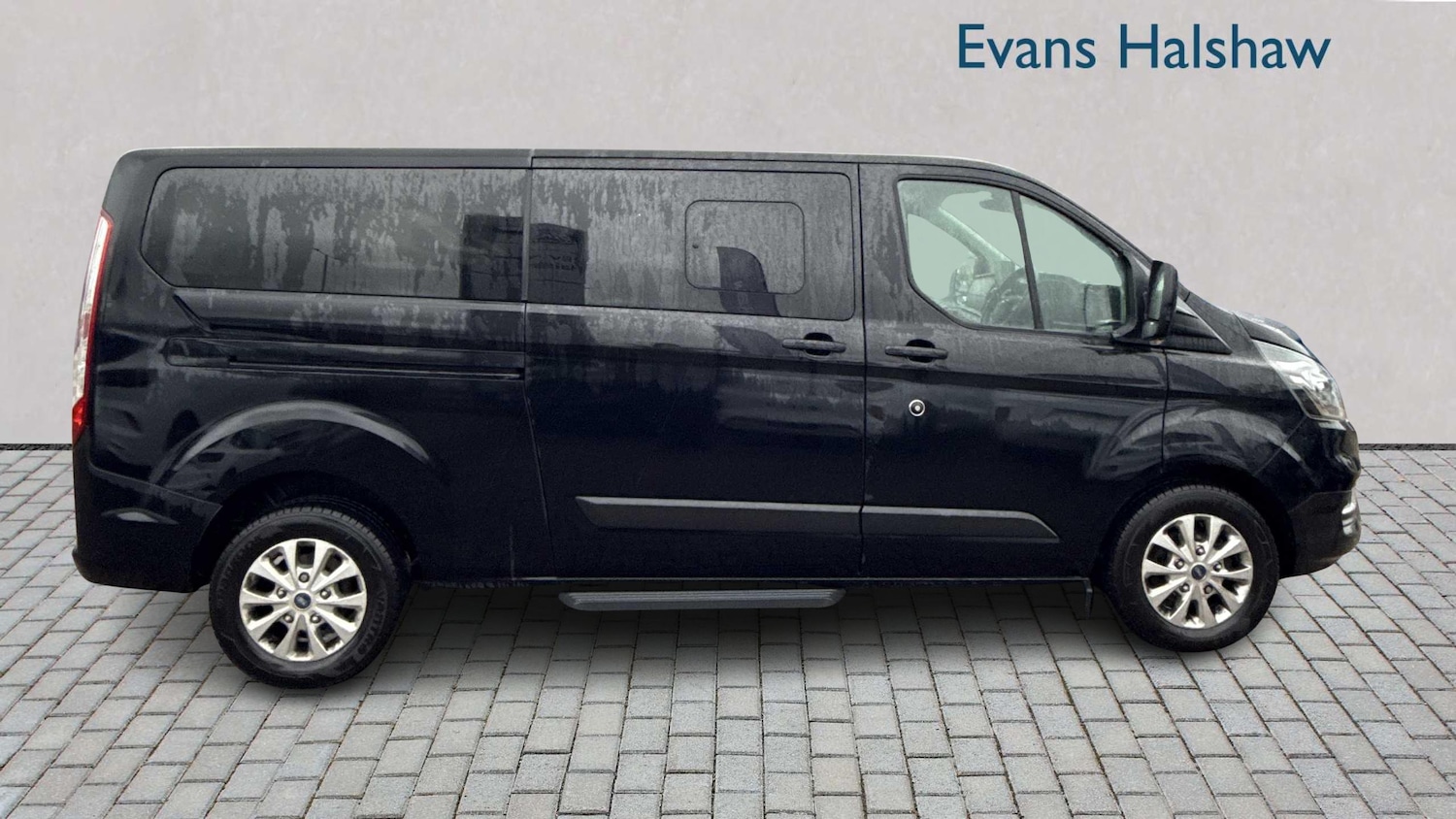 Used Ford Tourneo Custom 2022 for sale - 76421194: Photo 2