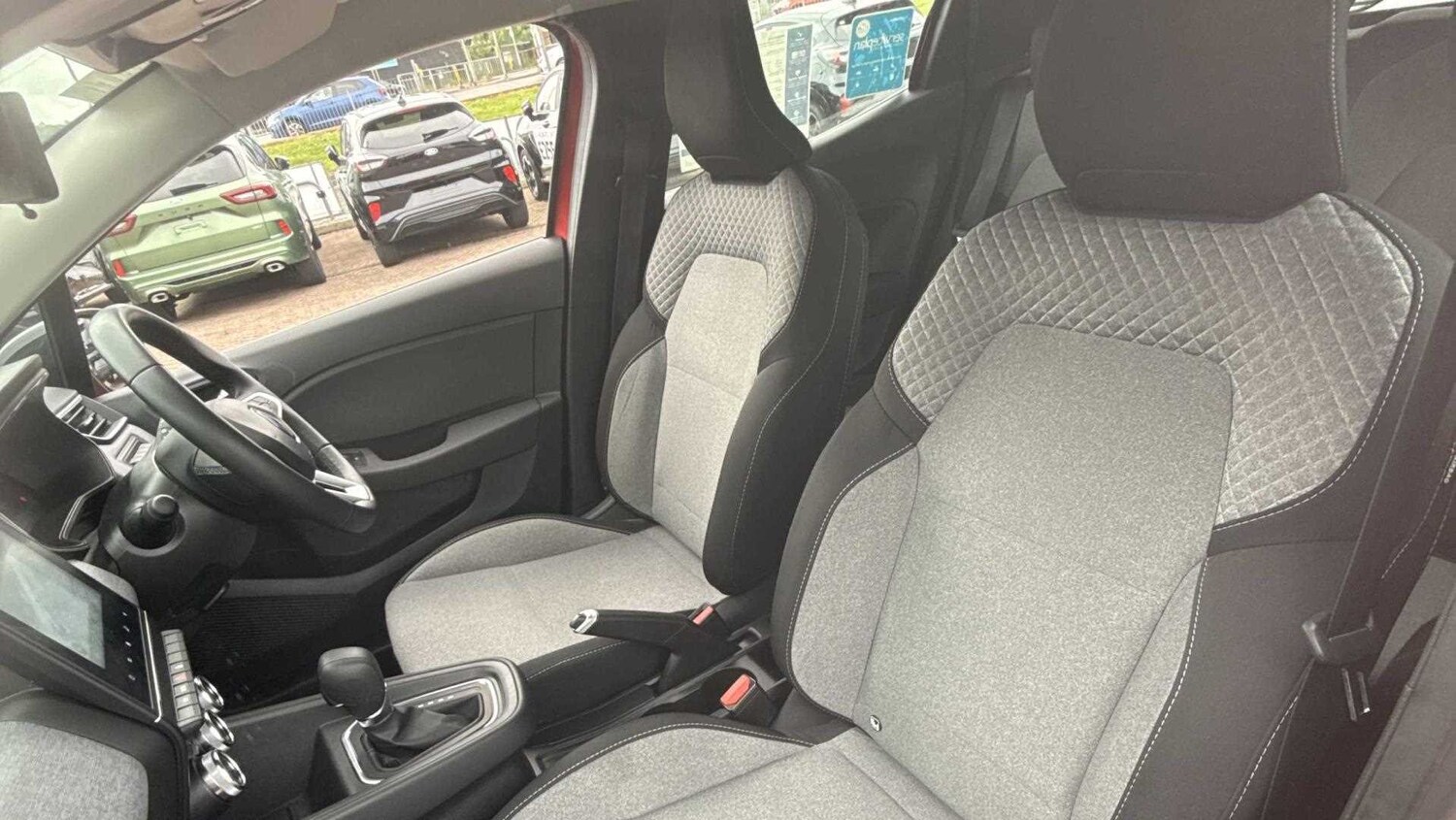 Used Renault Clio 2024 for sale - 75968083: Photo 16