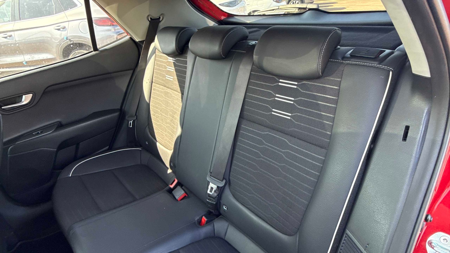 Used Kia Stonic 2021 for sale - 77972683: Photo 5