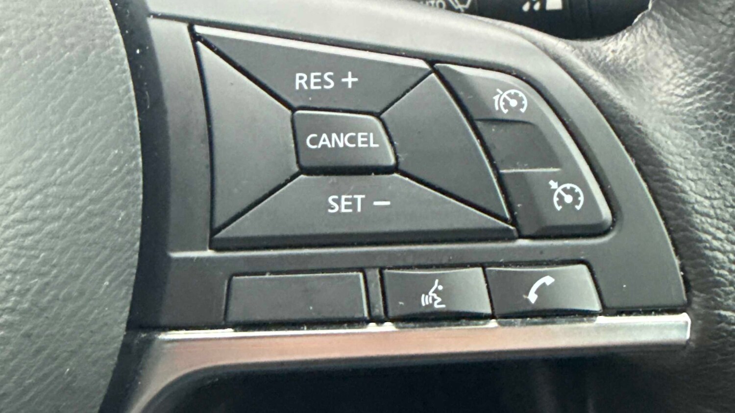 Used Nissan Juke 2023 for sale - 77913914: Photo 28