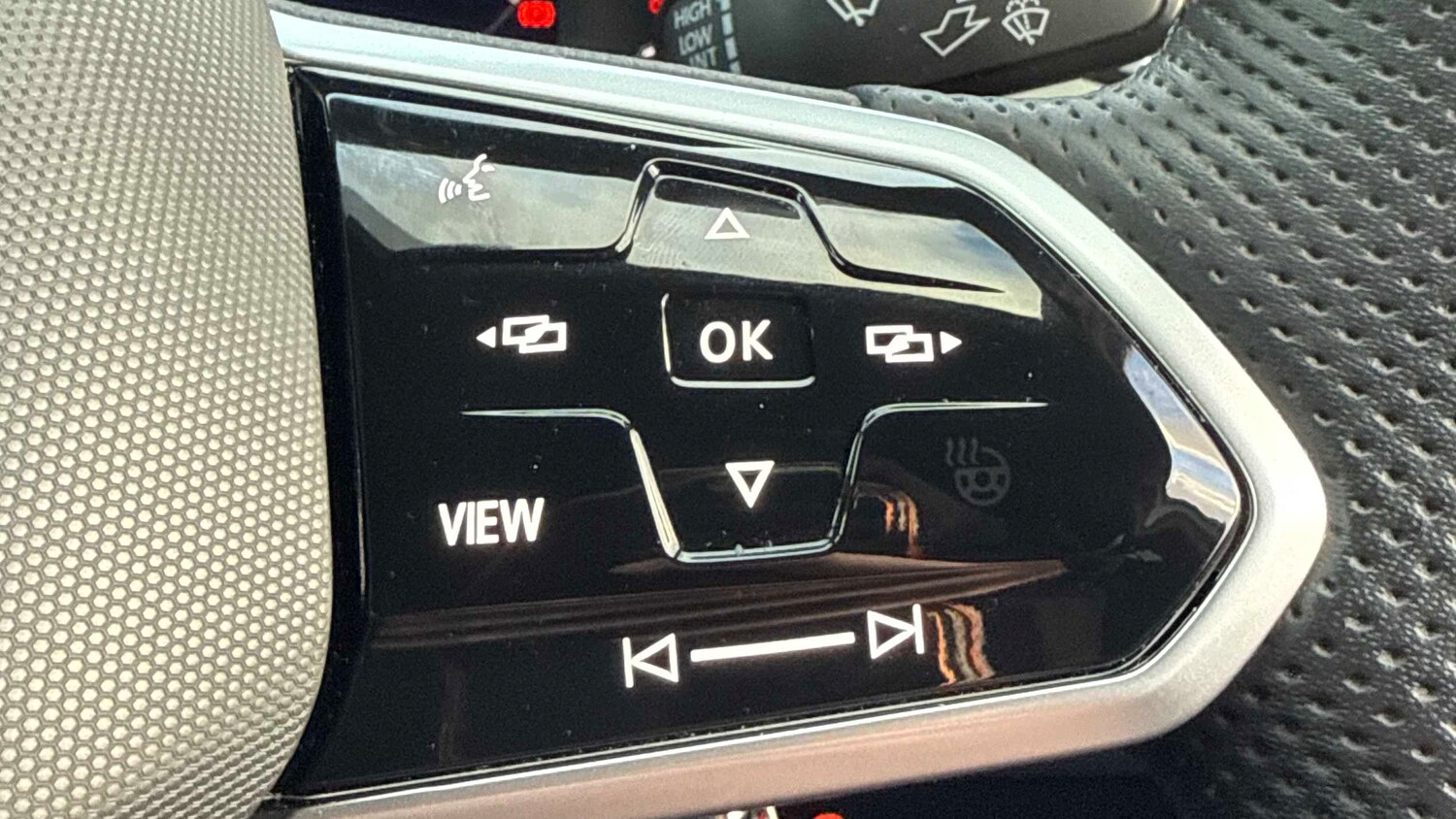 Used Volkswagen T-Roc 2022 for sale - 77589132: Photo 17