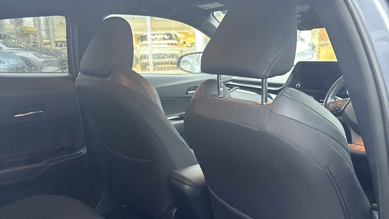 Used Toyota C-HR 2023 for sale - 77333926: Photo 8