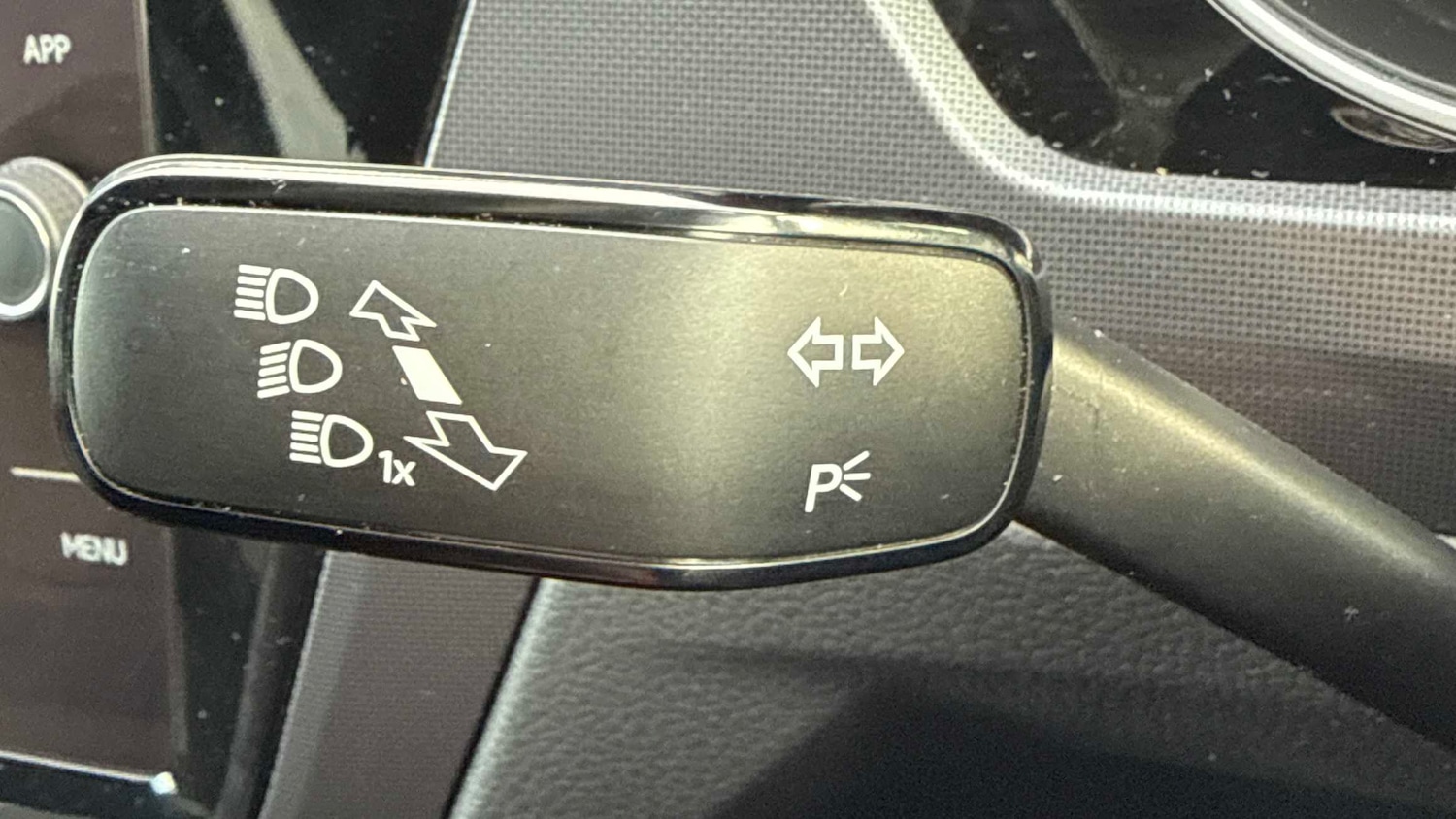 Used Volkswagen Touran for sale - 77472635: Photo 21