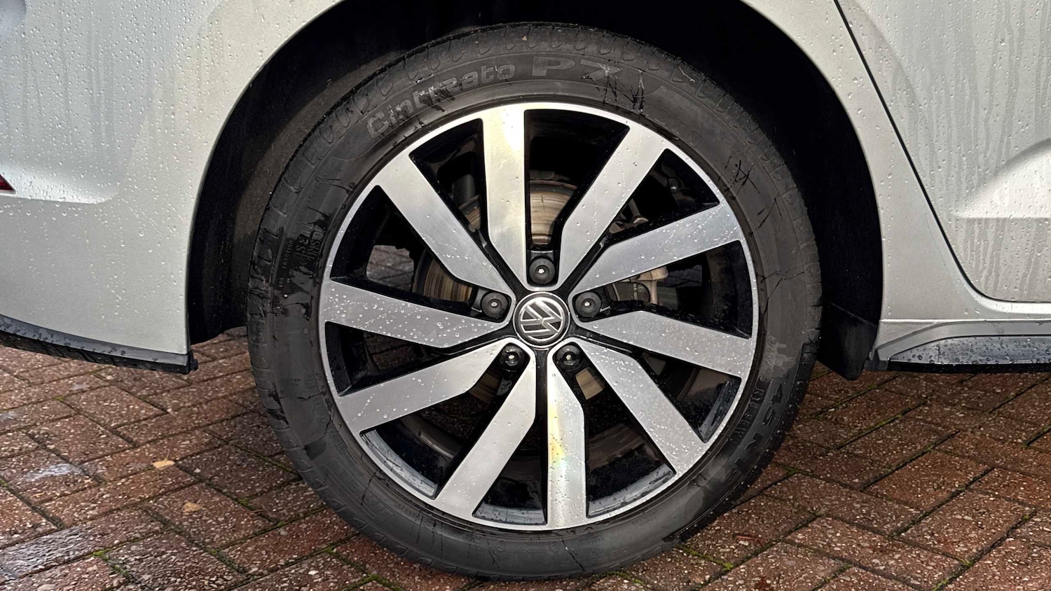 Used Volkswagen Touran for sale - 77472635: Photo 25